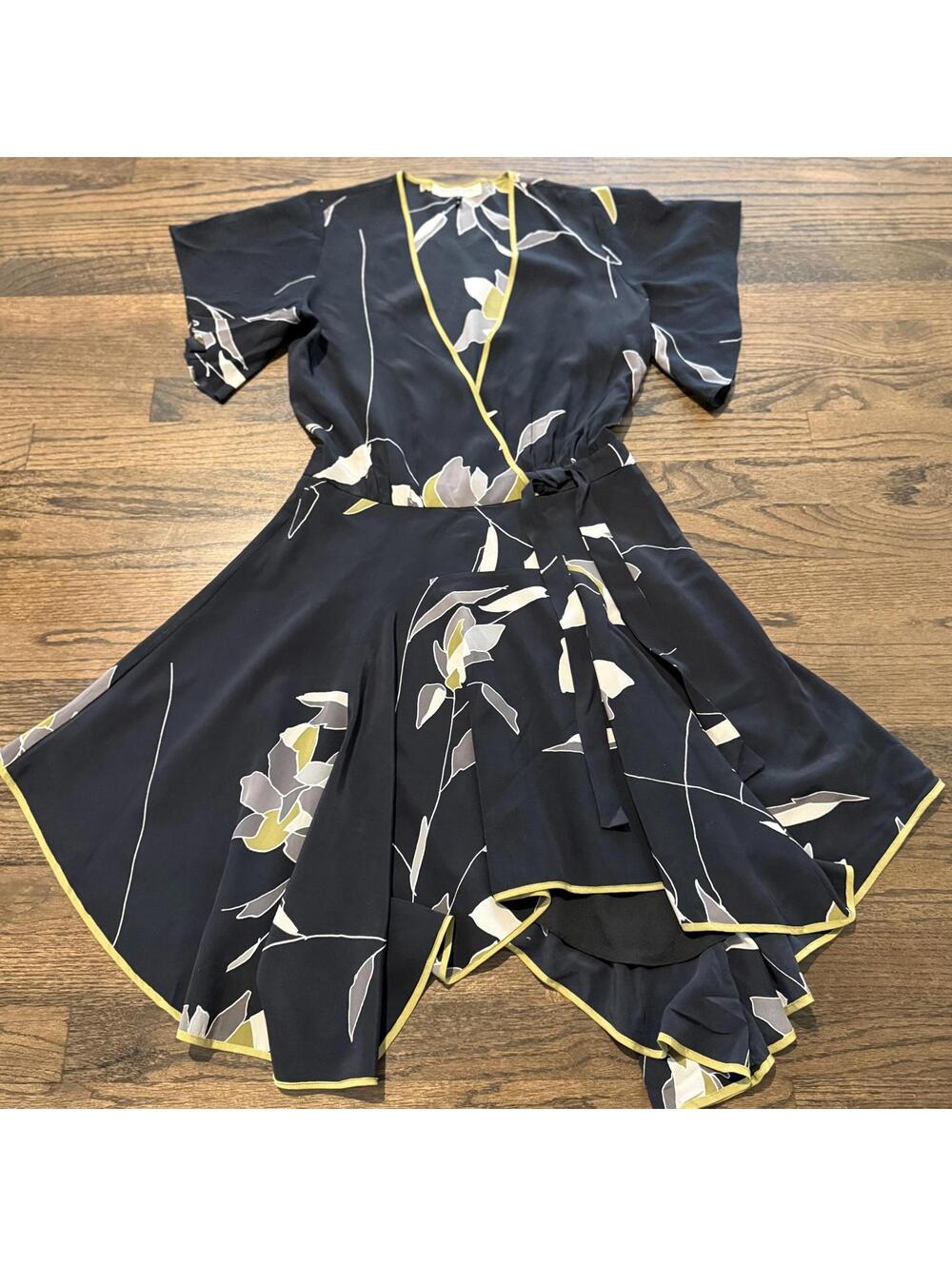 Halston Heritage Faux Wrap Floral Silk Dress Size 2